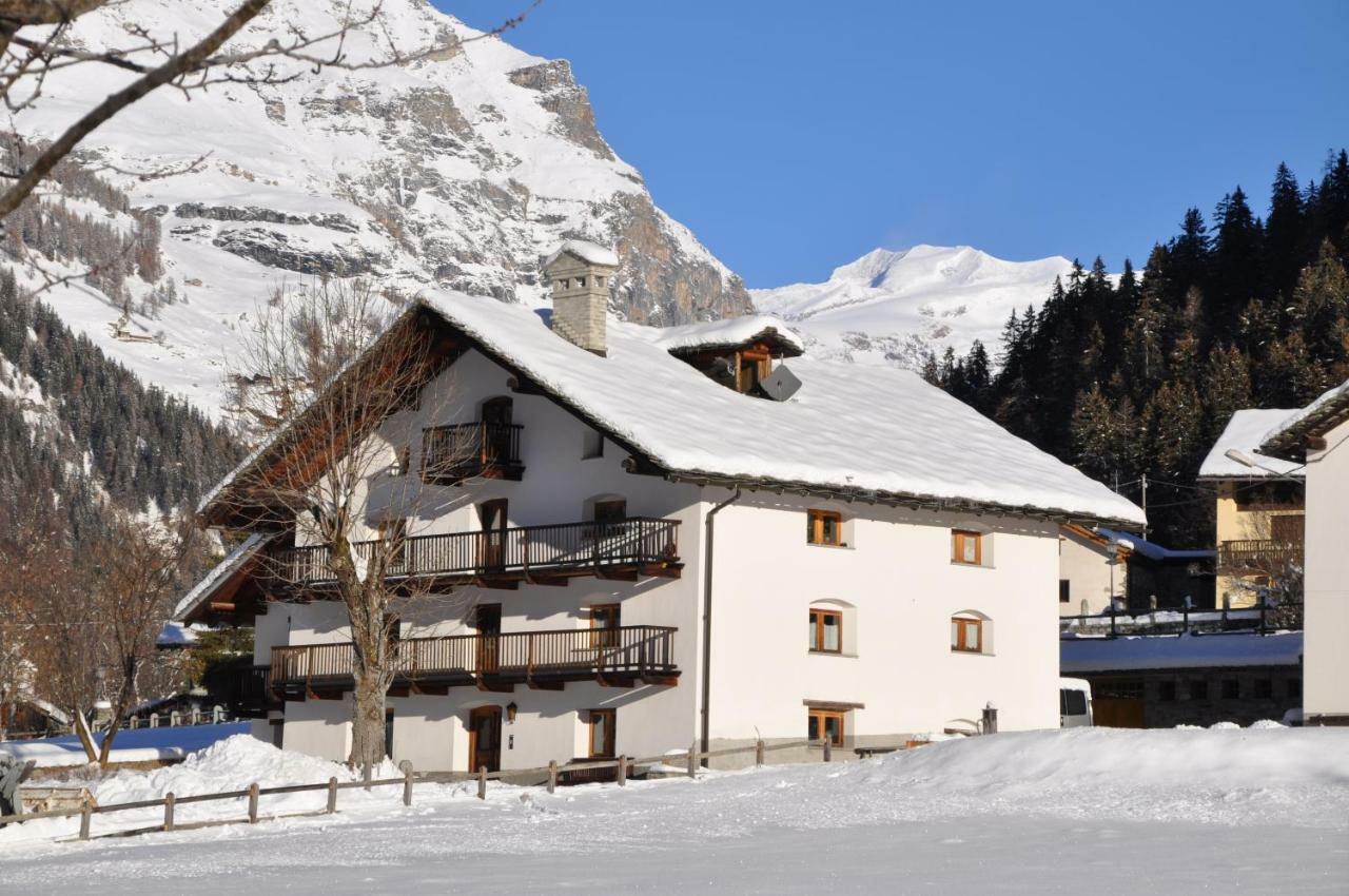 Flora Alpina Apartments-Residenza Verdebjo Gressoney-Saint-Jean Kültér fotó